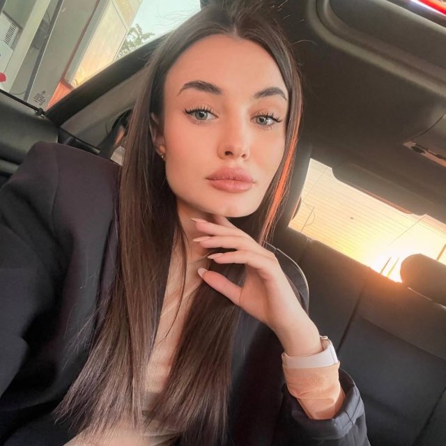HR Karyna